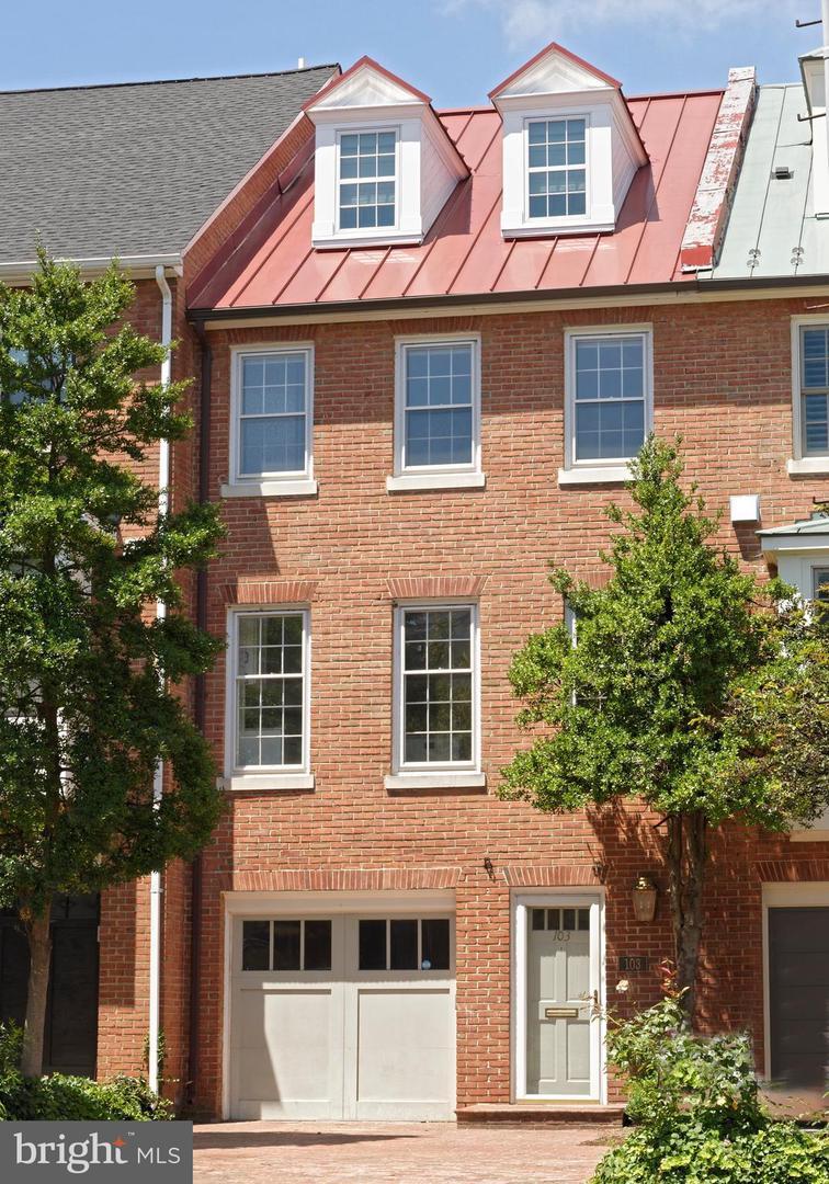 Property Photo:  103 Franklin Street  VA 22314 