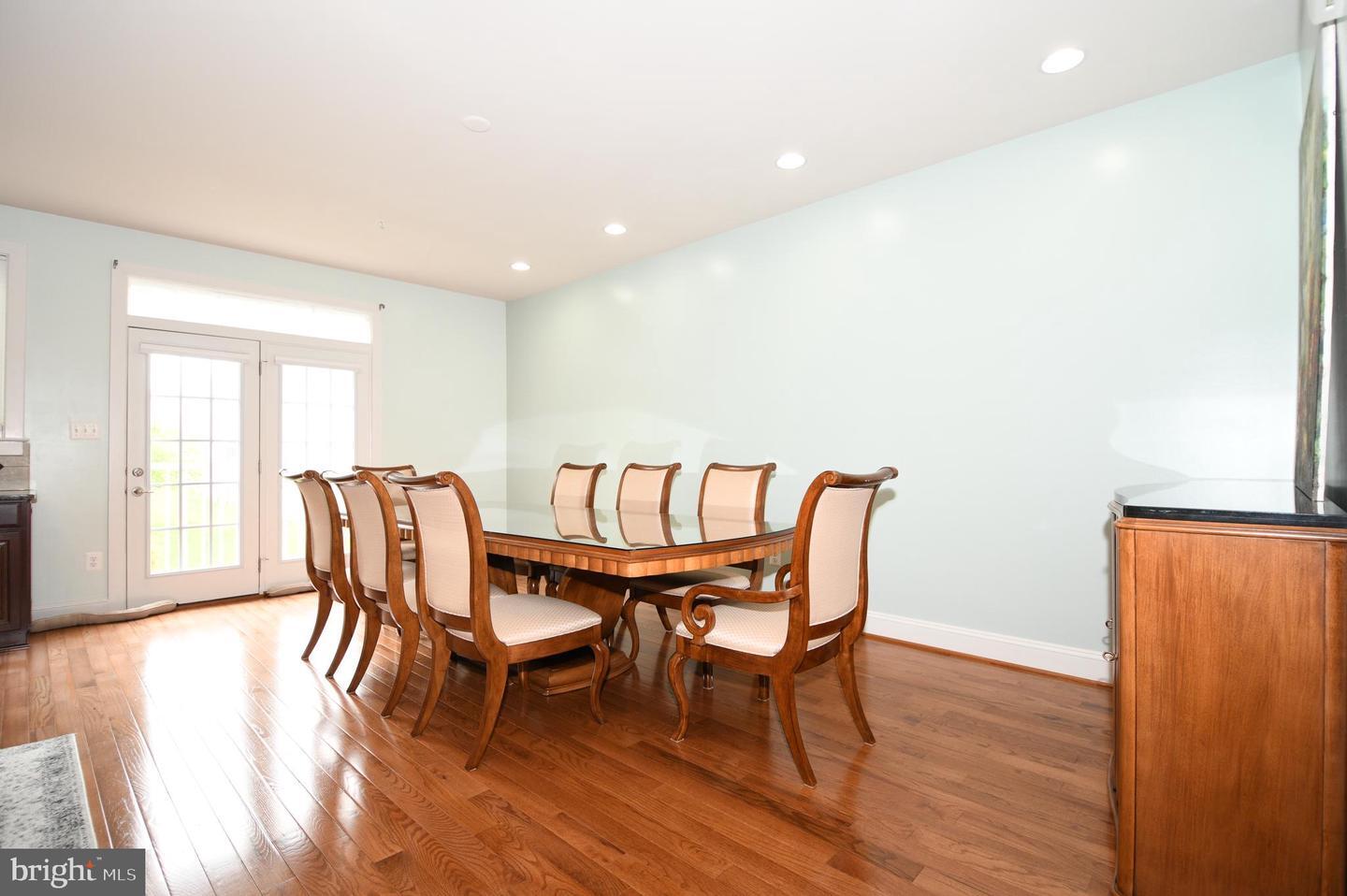 Property Photo: 14823 Wootton Manor Court MD 20850