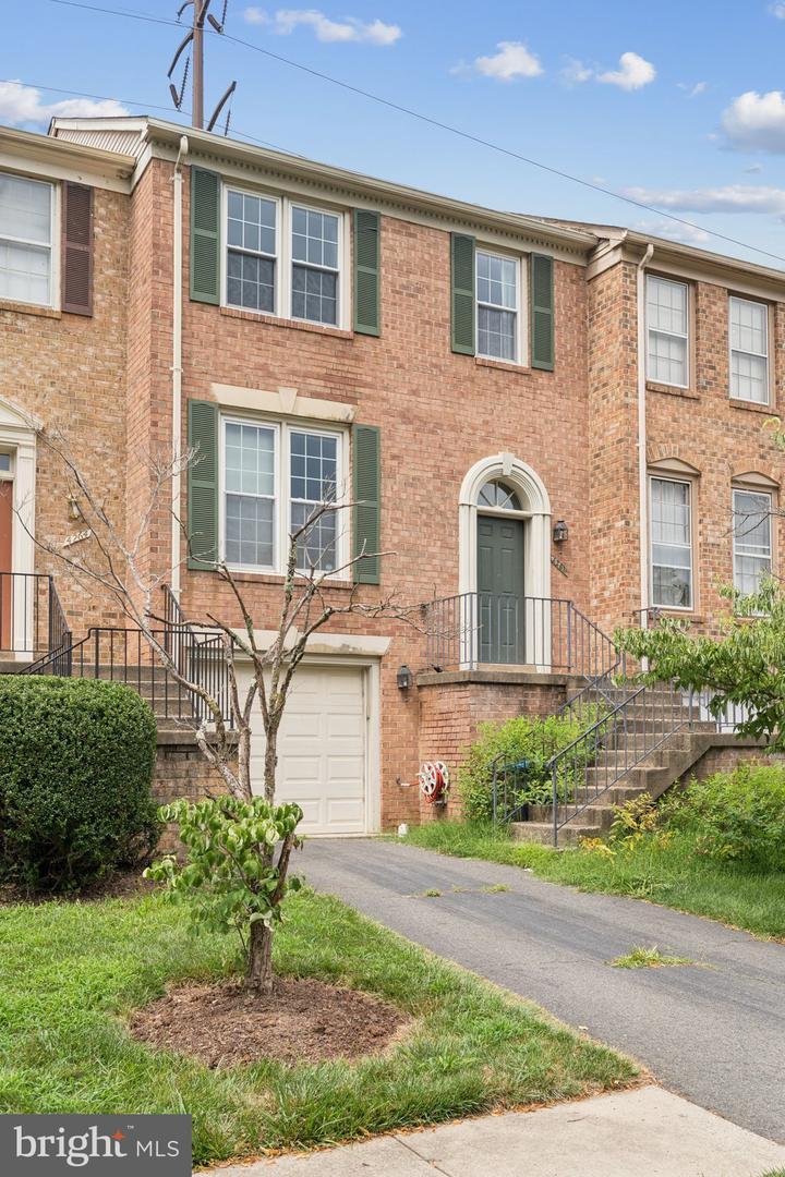 4262 Fox Lake Drive  Fairfax VA 22033 photo