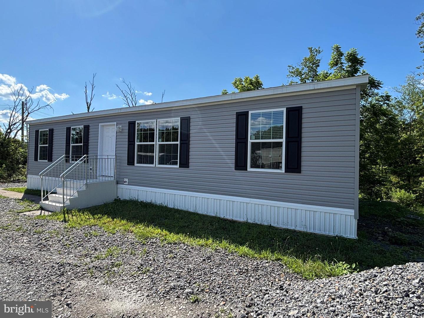 Property Photo: 26 Sammy'S Mobile Home Park Road PA 17972