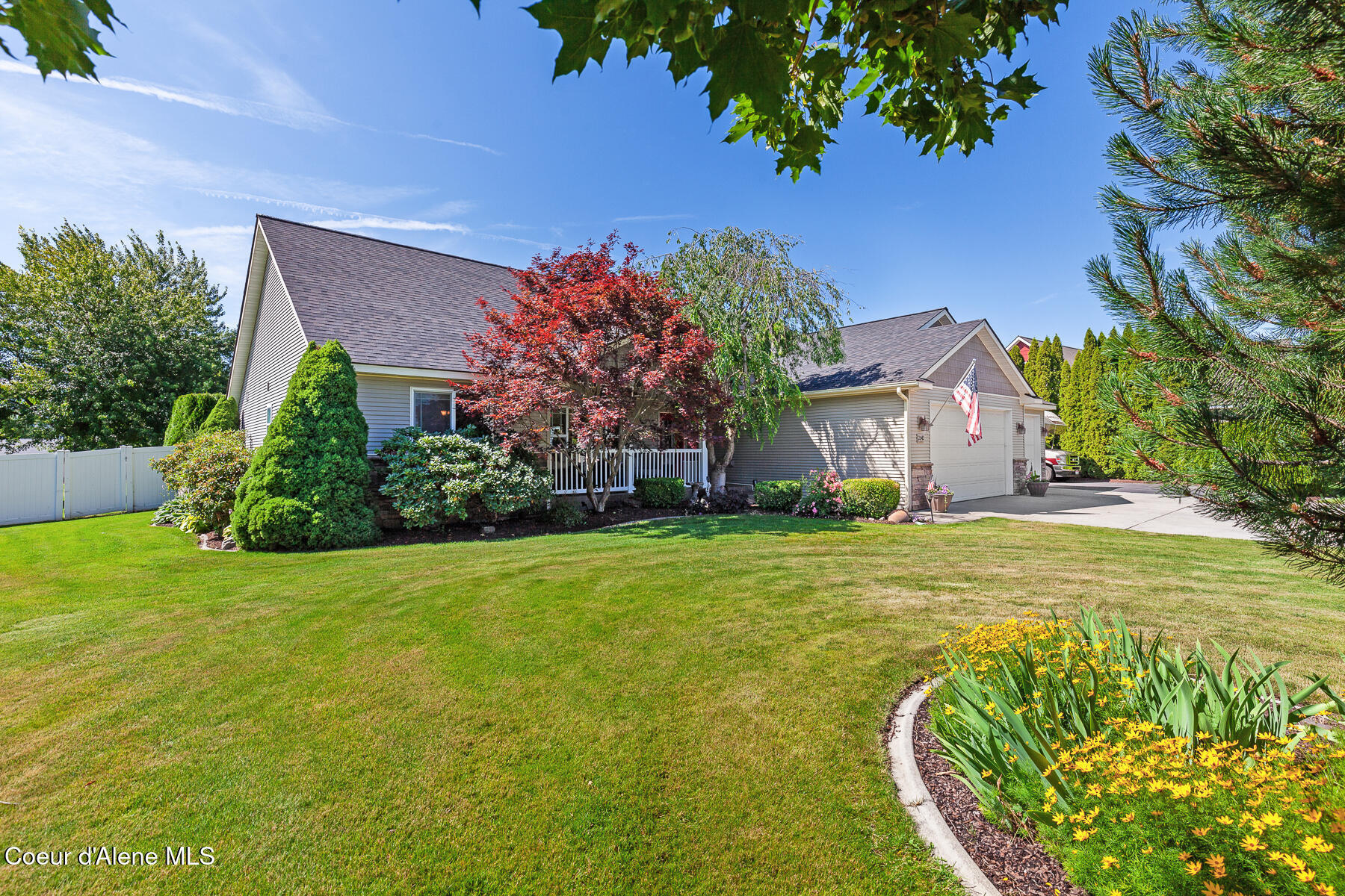 Property Photo: 2042 W Heavenly Star Ct ID 83854
