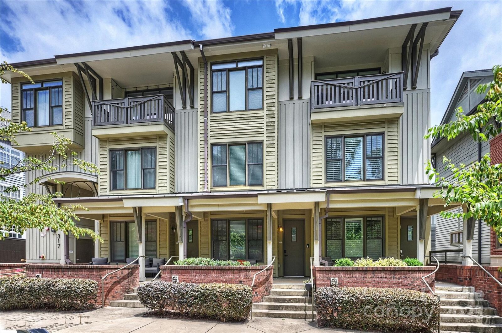 Property Photo: 317 E Tremont Avenue E 102 NC 28203
