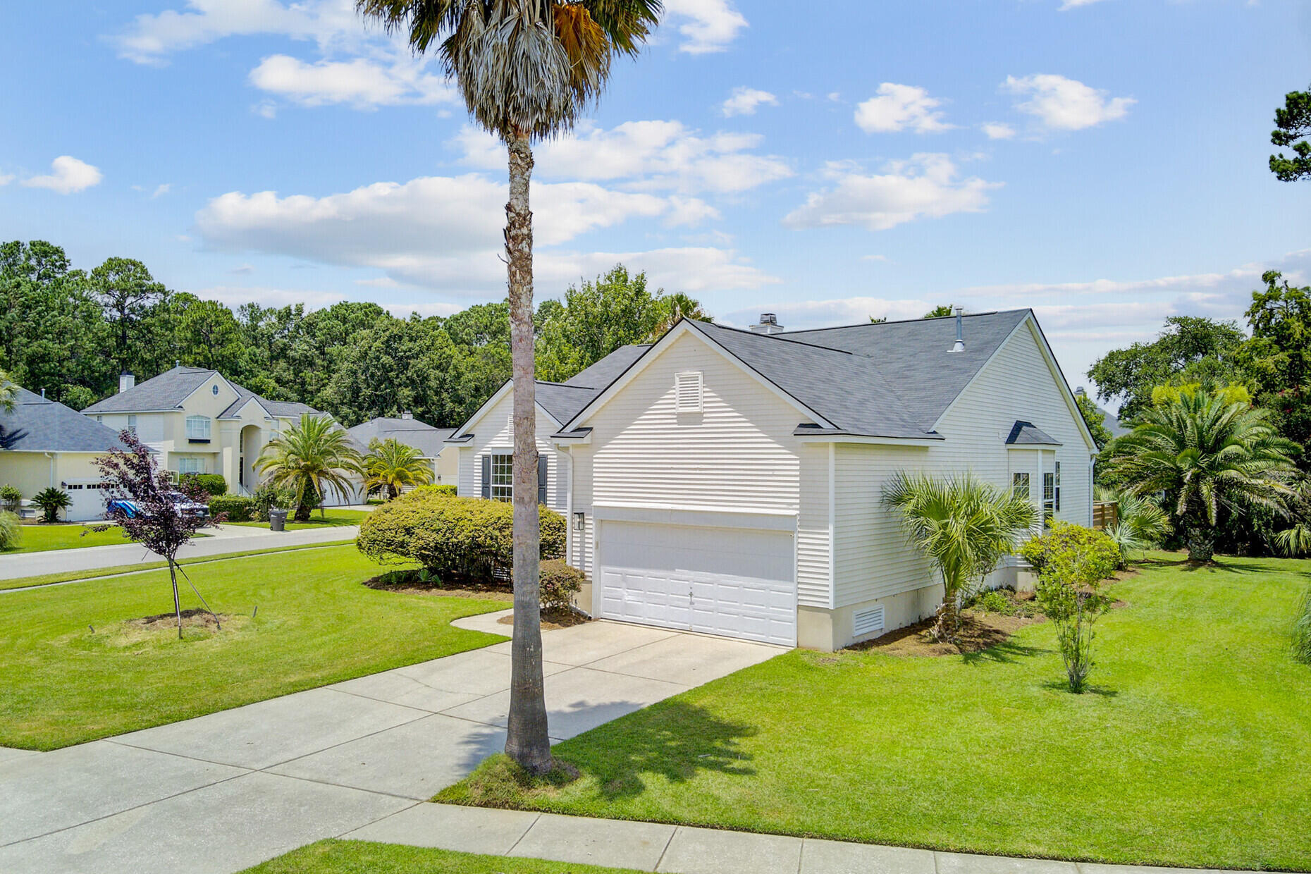 Property Photo: 1800 Palmetto Isle Drive SC 29466