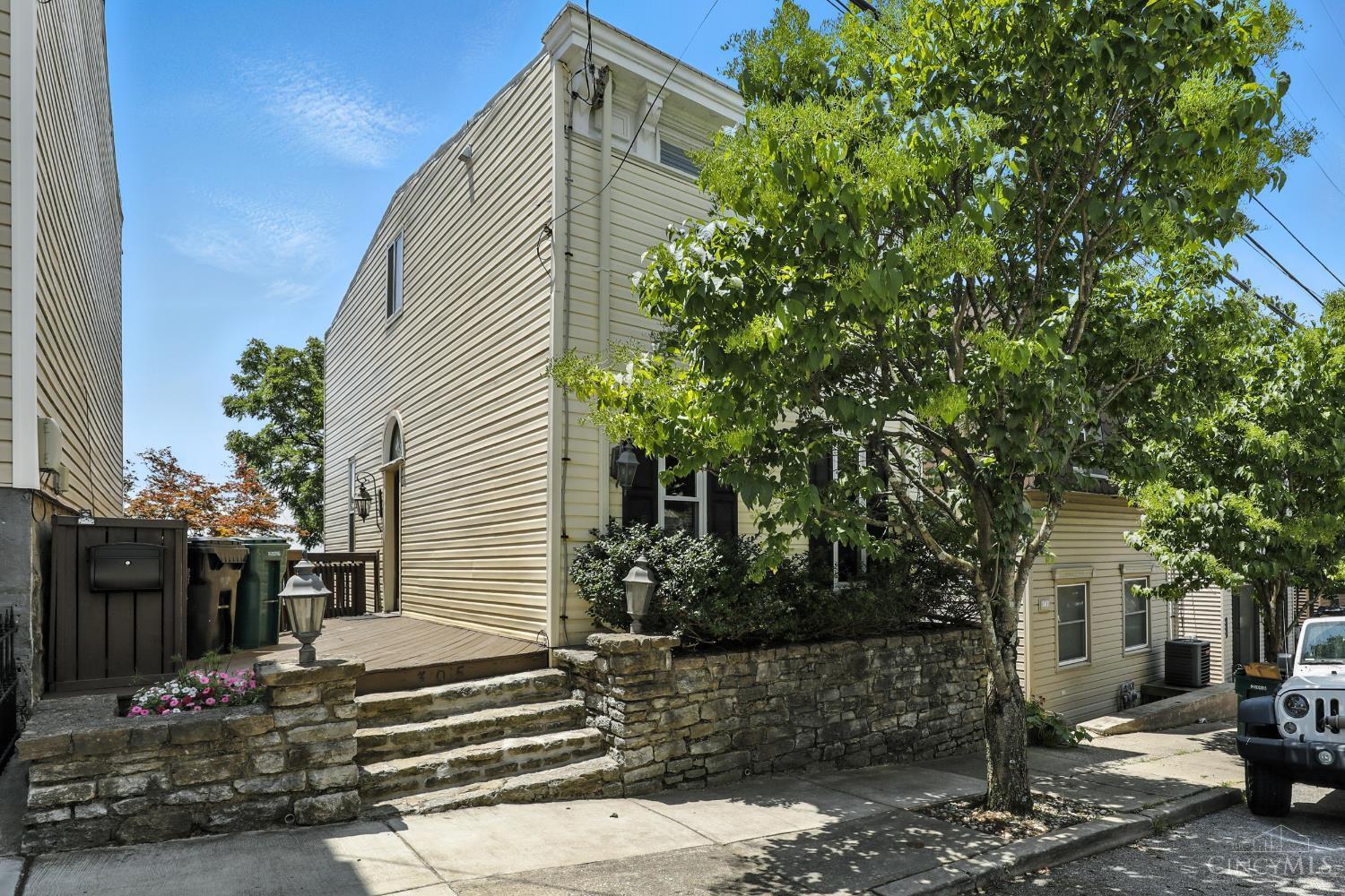 Property Photo: 305 Klotter Avenue OH 45219