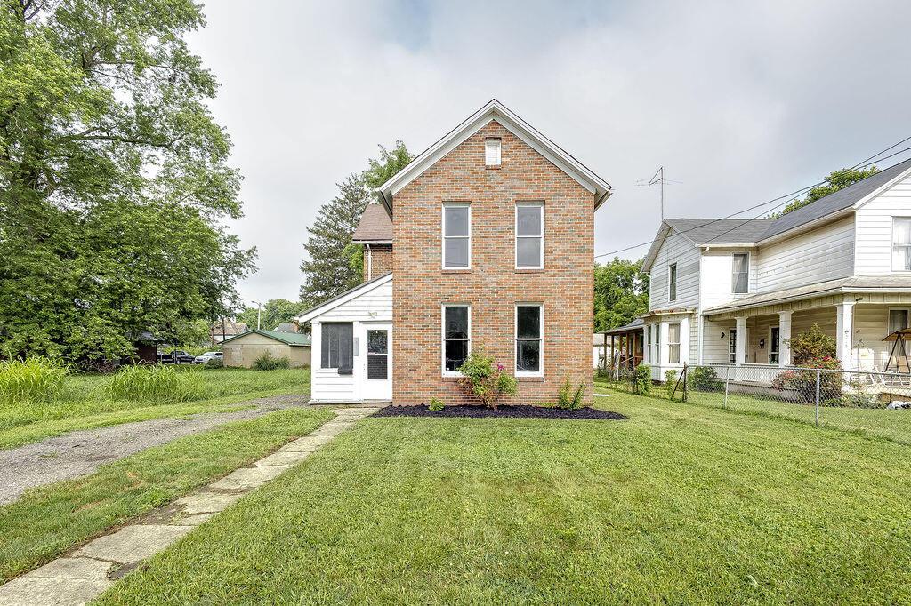 Property Photo:  211 Buckingham Street  OH 43055 