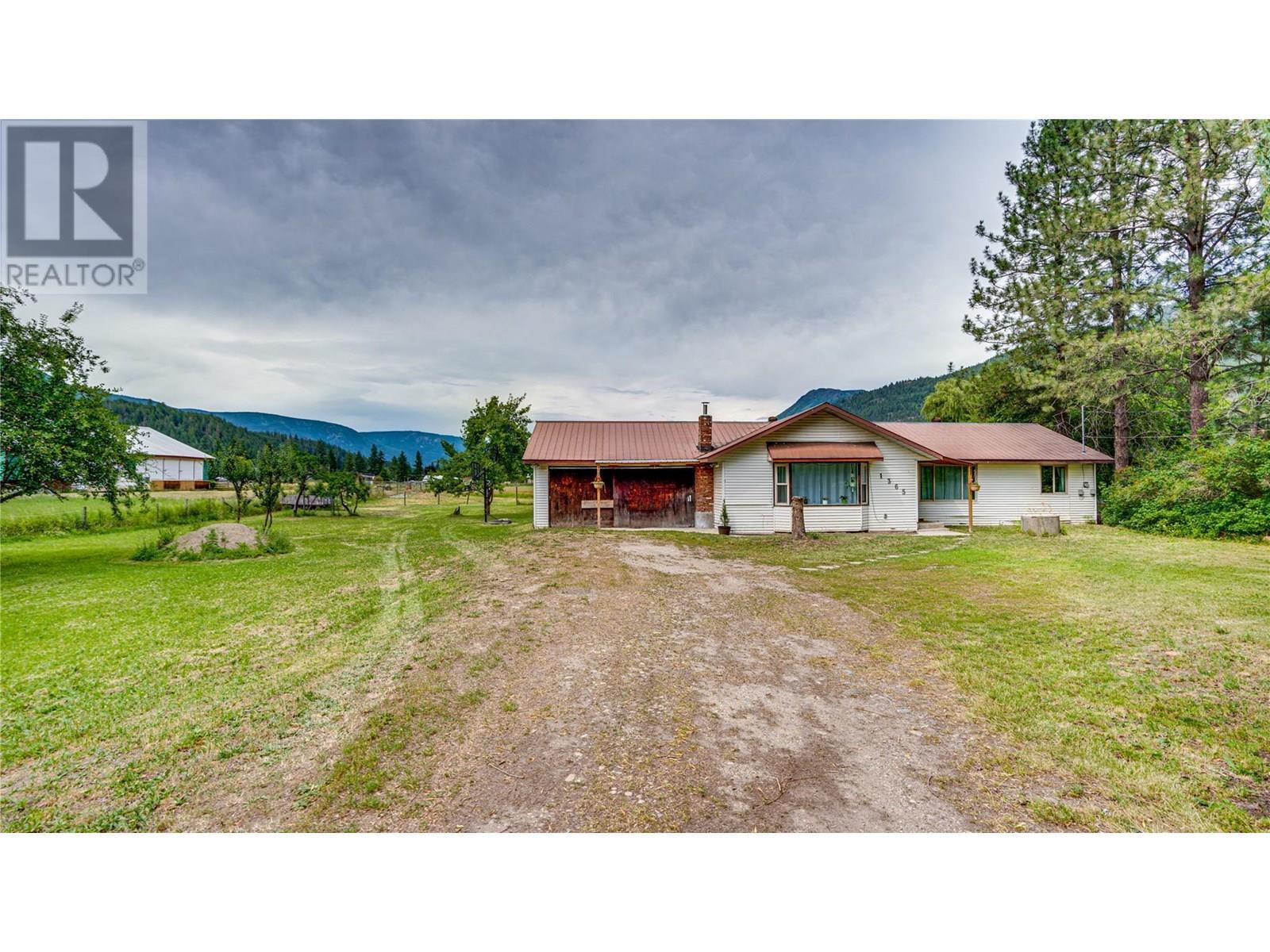 Property Photo: 1365 Salmon River Road BC V1E 3H3