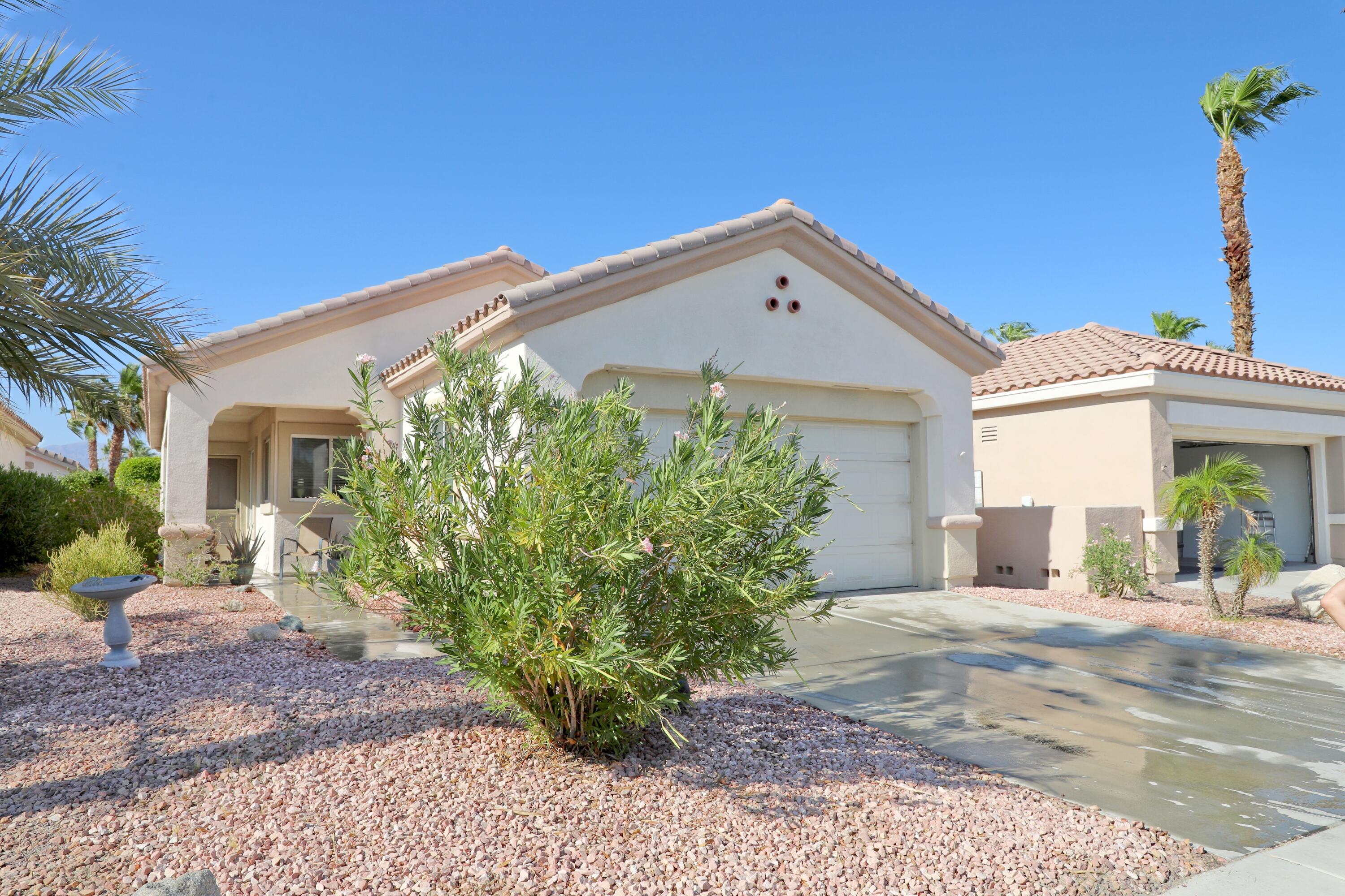 Property Photo: 78584 Glastonbury Way CA 92211