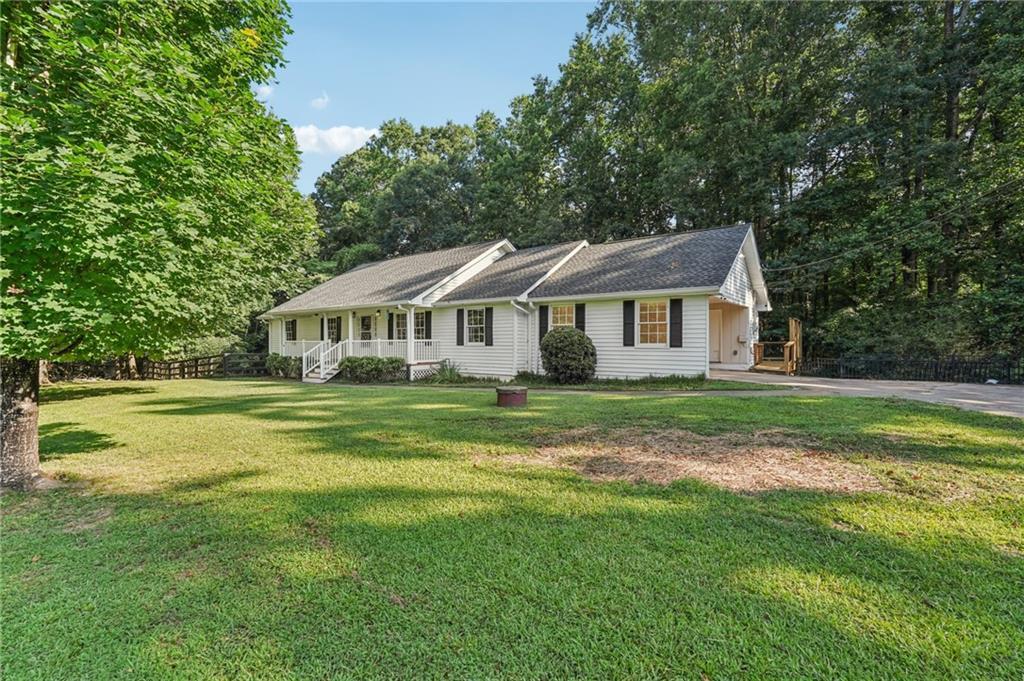 Property Photo: 2595 Marsha Circle GA 30041