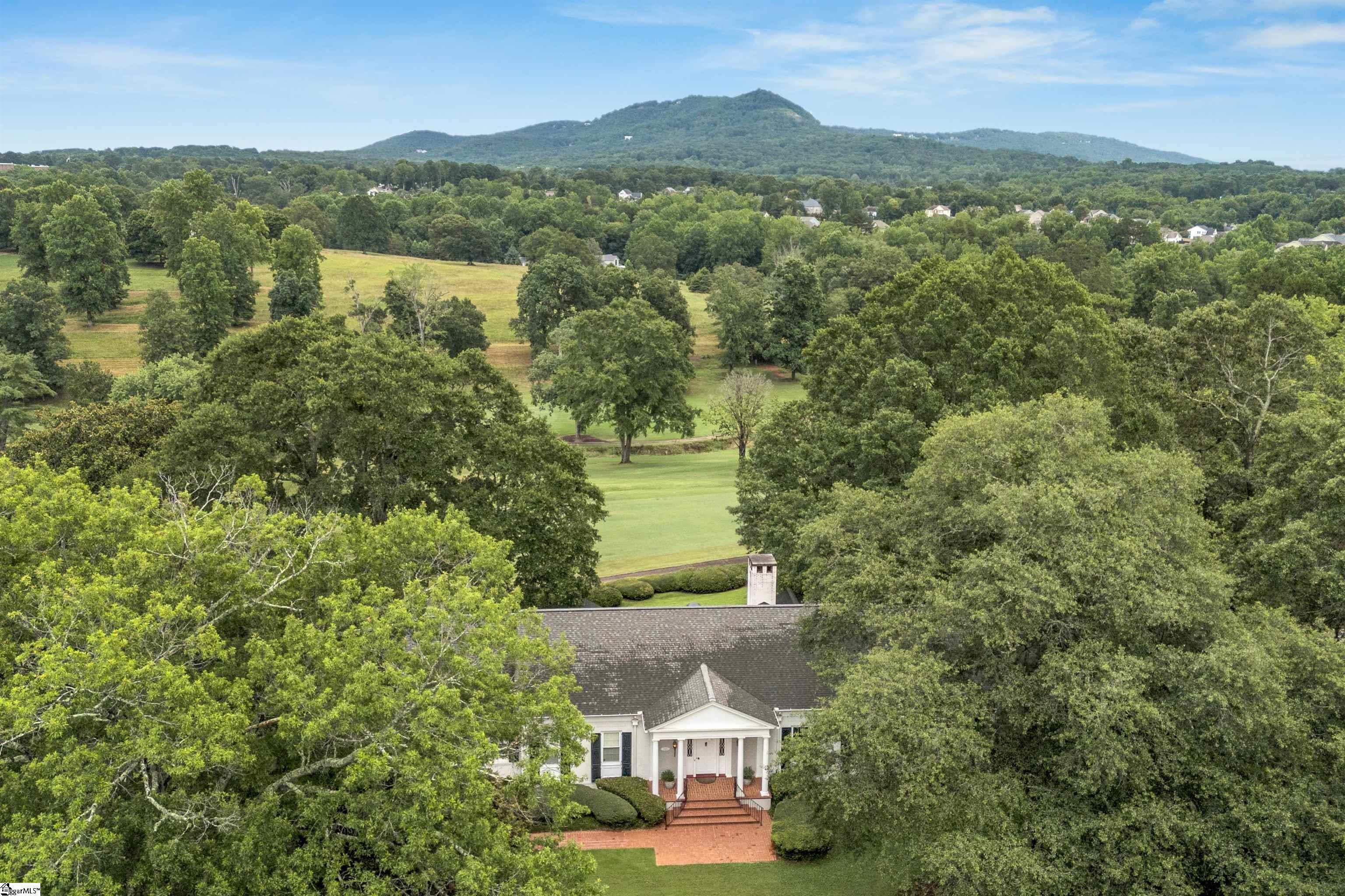 Property Photo: 110 E Round Hill Road SC 29617