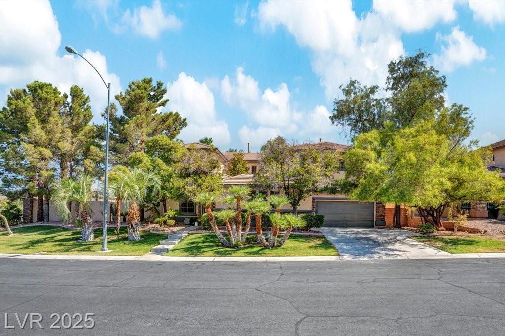 Property Photo: 10127 Clifton Forge Avenue NV 89148