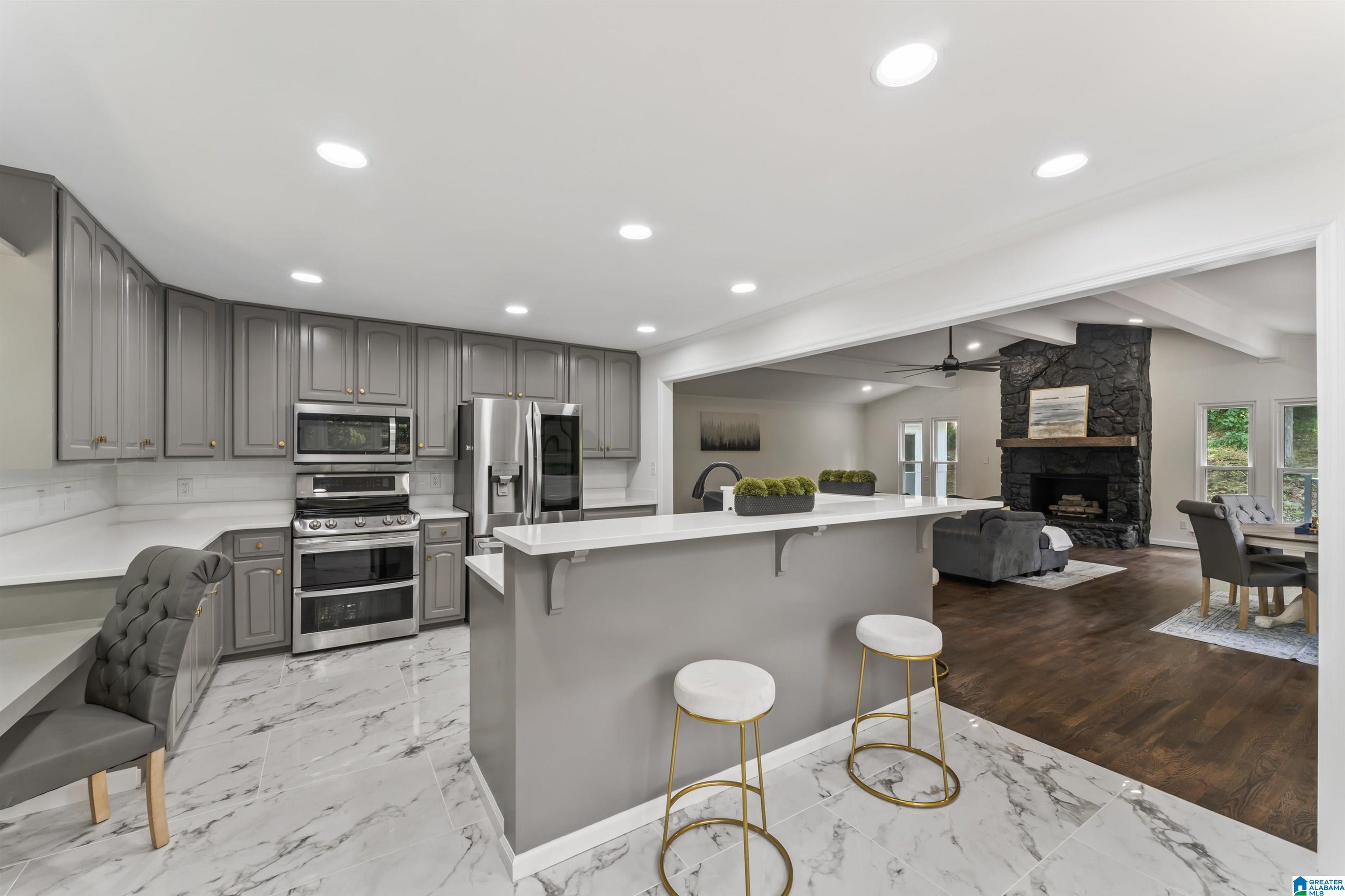 113 Woodland Circle  Trussville AL 35173 photo
