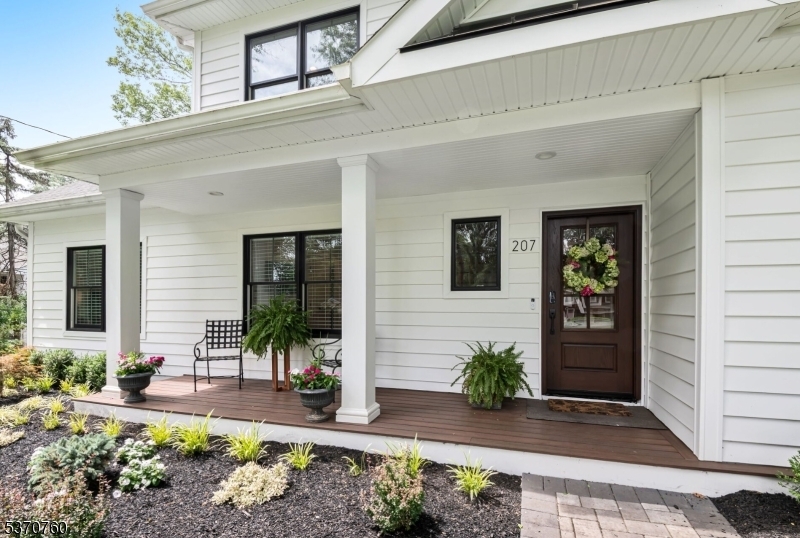 Property Photo:  207 Henry Pl  NJ 07481 
