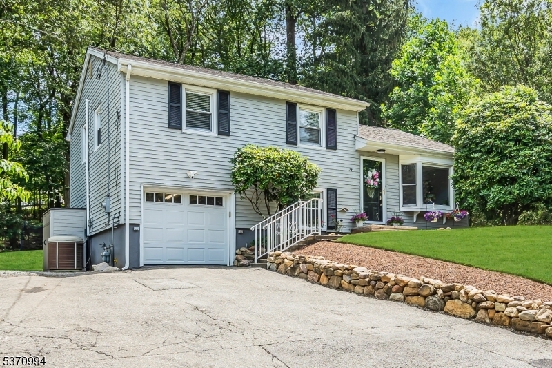 36 Warren Trl  Denville Twp. NJ 07834 photo
