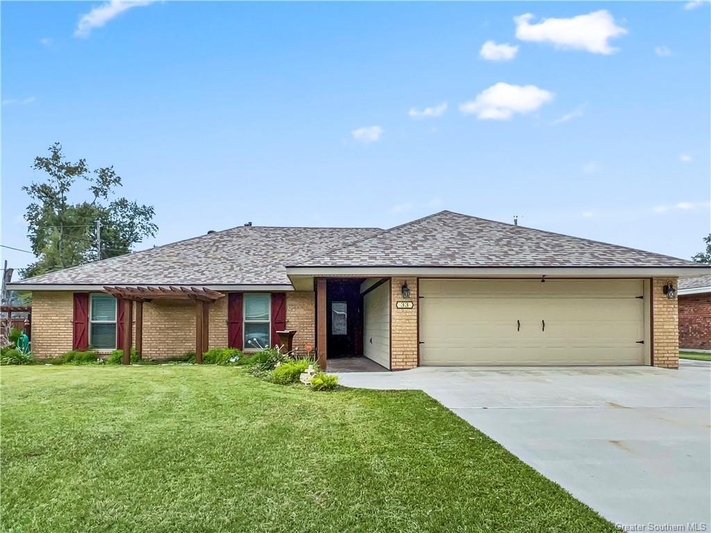 Property Photo: 33 Eucalyptus Street LA 70663