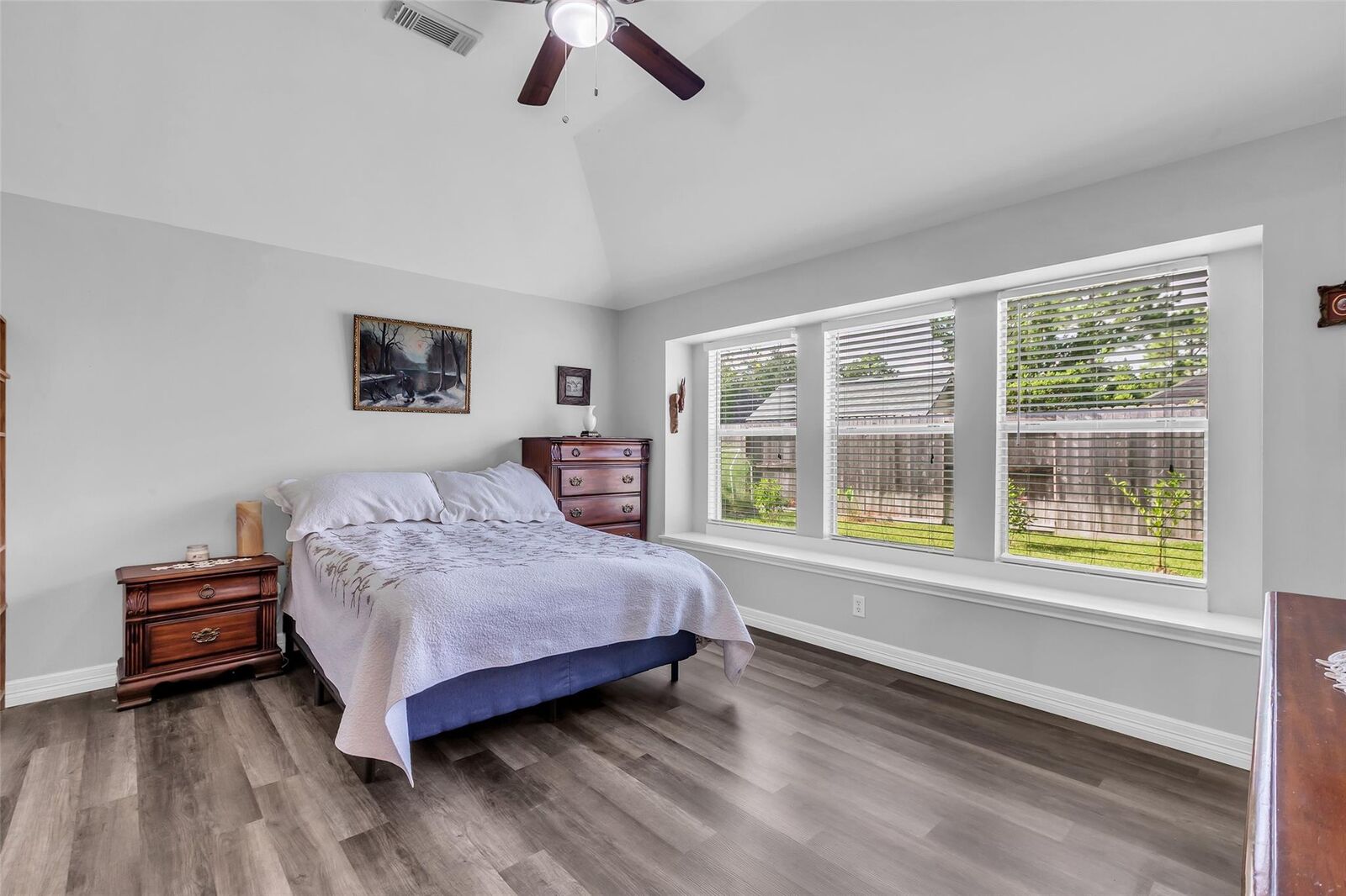 Property Photo: 3731 Crescent Drive TX 77584