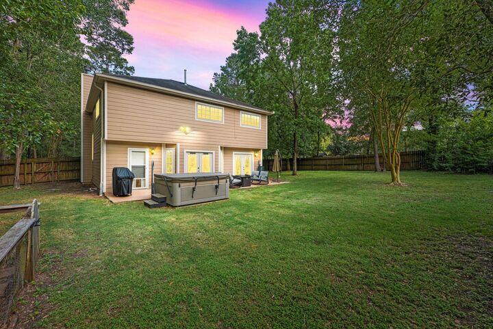 Property Photo: 600 Crystal River Road TX 77316