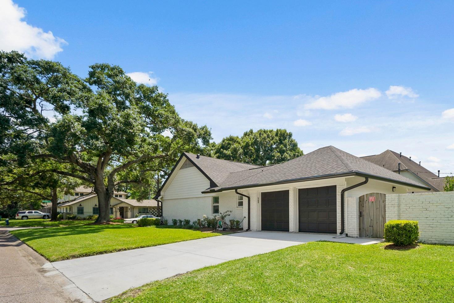 Property Photo: 4302 Wigton Drive TX 77096