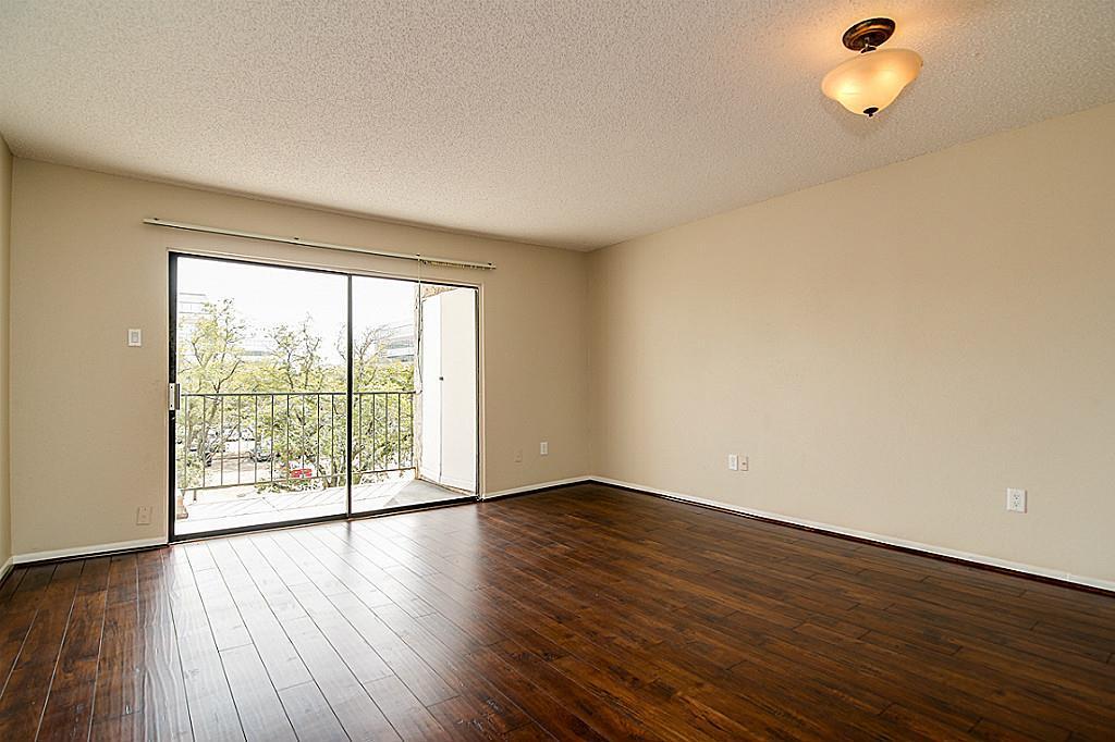 Property Photo: 2818 S Bartell Drive 312 TX 77054