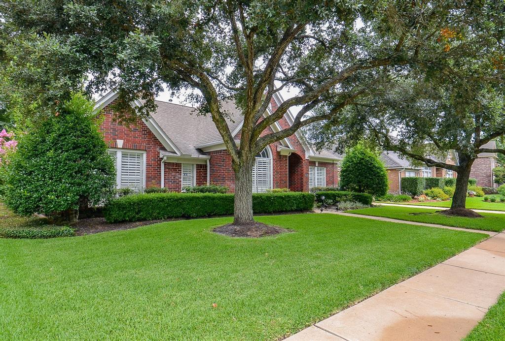 Property Photo: 2014 Shadow Forest Drive TX 77494