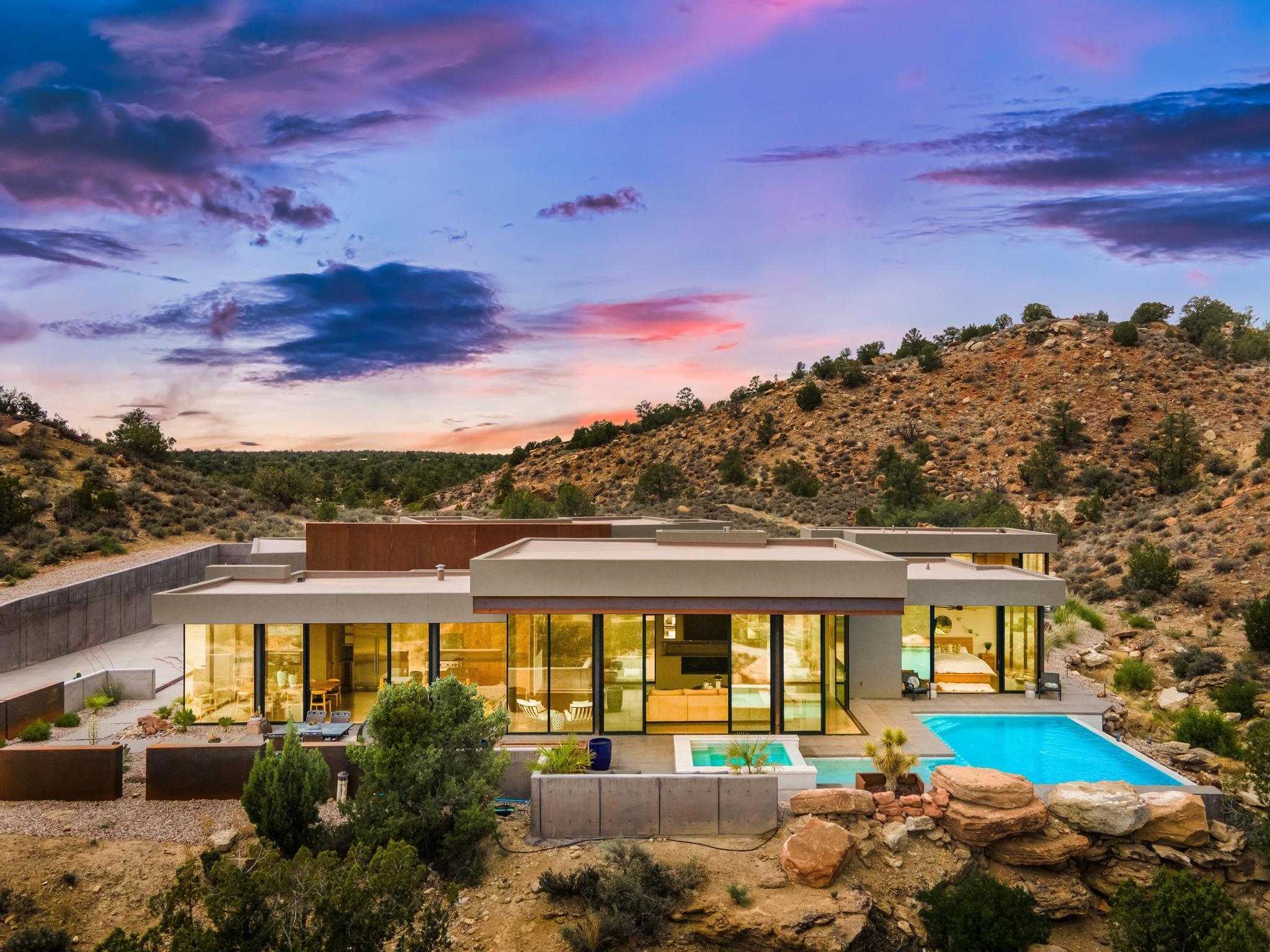 Property Photo:  2542 Anasazi Way  UT 84767 