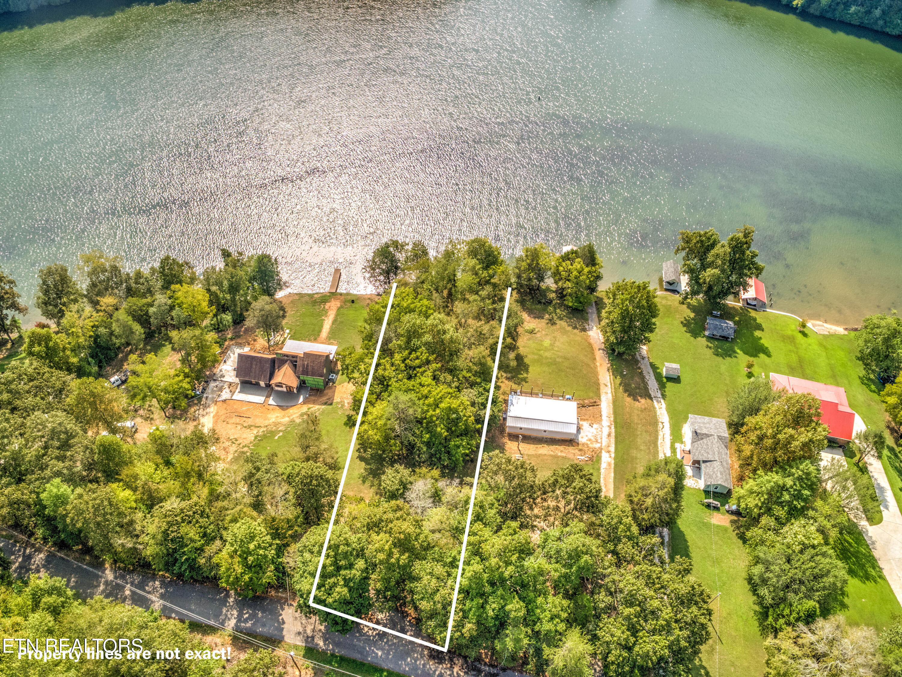 Property Photo: 410 Lakecrest Drive TN 37748