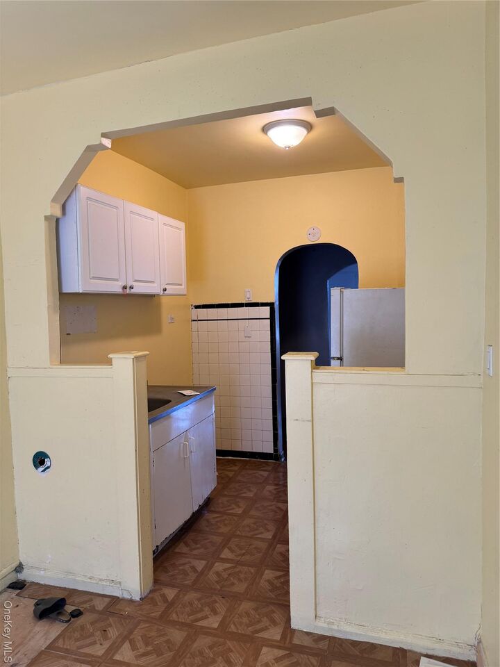 Property Photo:  2922 Barnes Ave 3A  NY 10467 