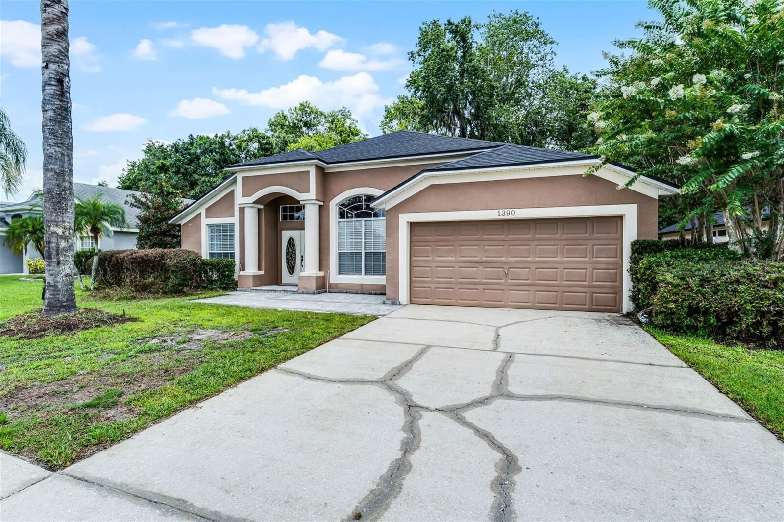 Property Photo: 1390 Twin Rivers Boulevard FL 32766