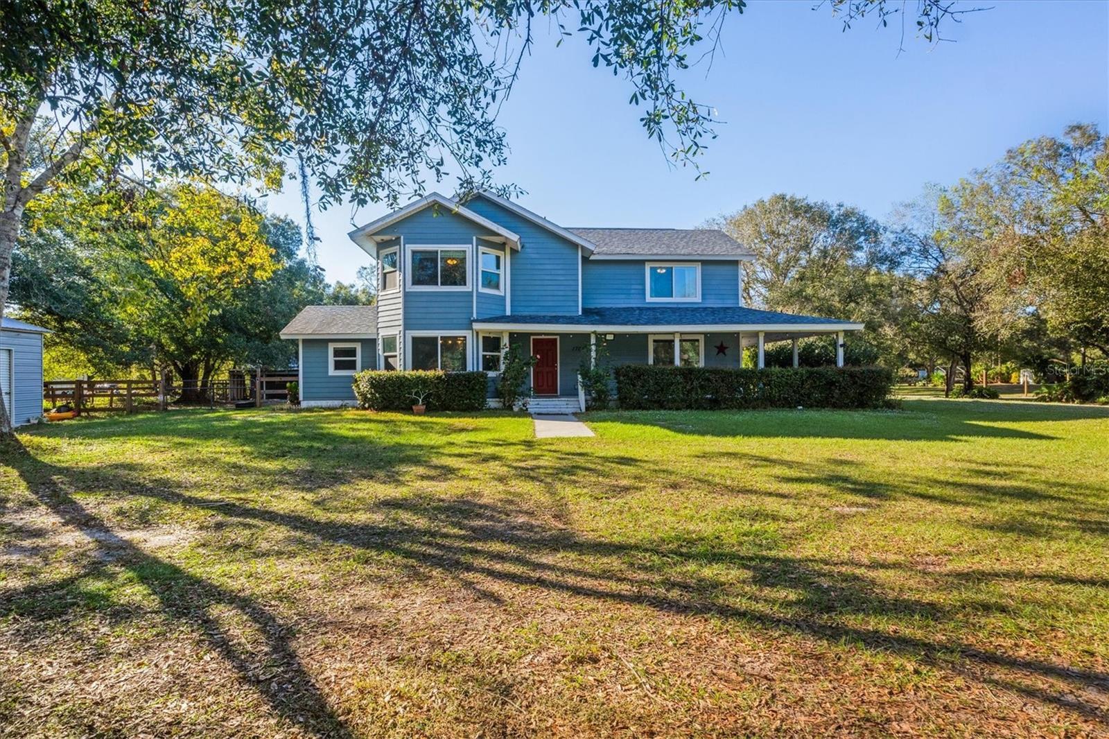 Property Photo: 1701 SE Walston Avenue FL 34266