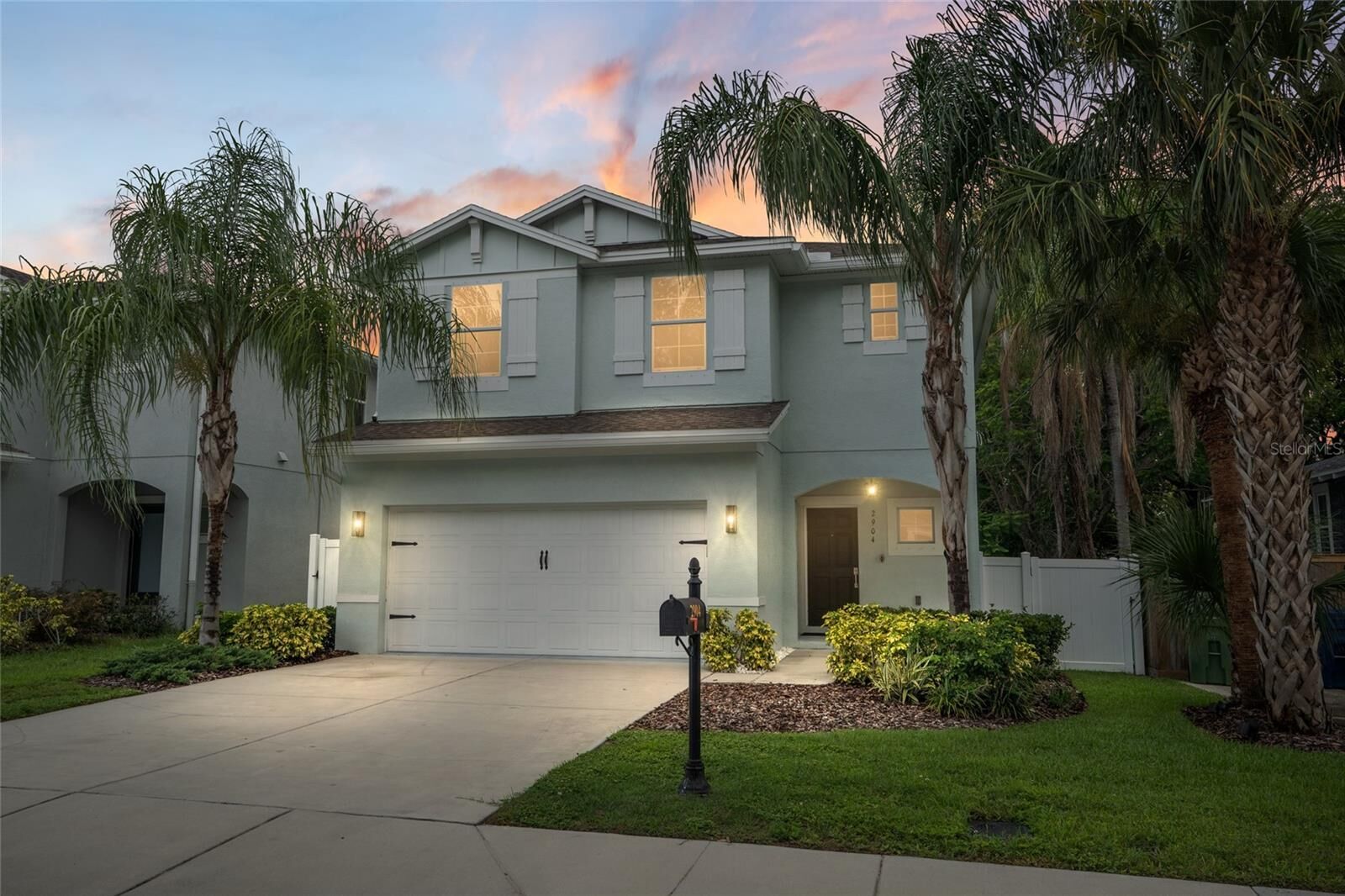 Property Photo:  2904 N Ola Avenue  FL 33602 