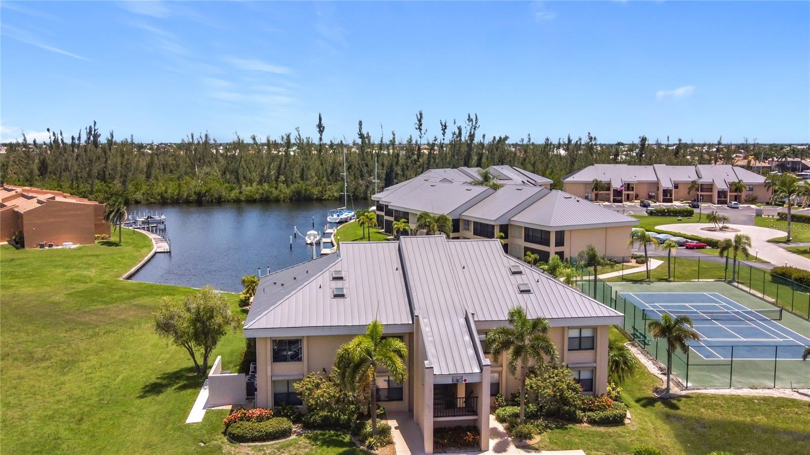Property Photo:  1335 Rock Dove Court 111  FL 33950 