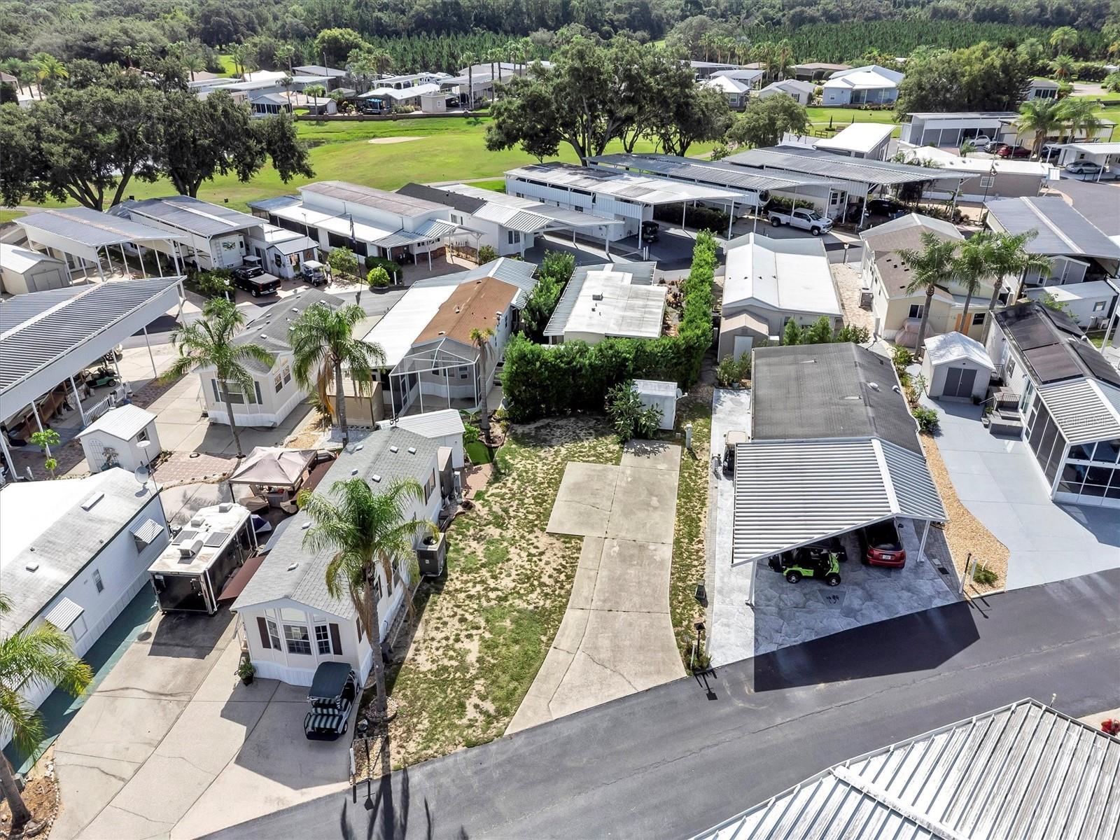Property Photo: 502 Par Pines Boulevard FL 33837