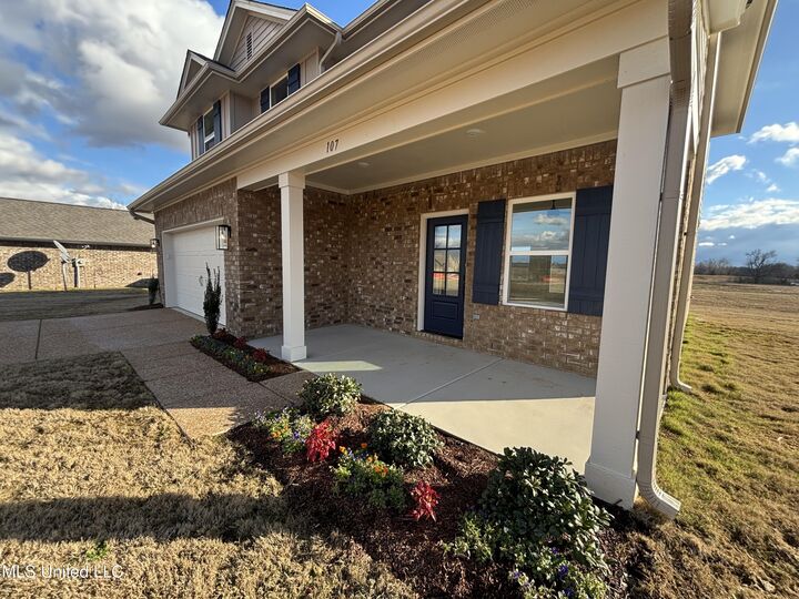 Property Photo: 107 Red Bird Cove MS 38668