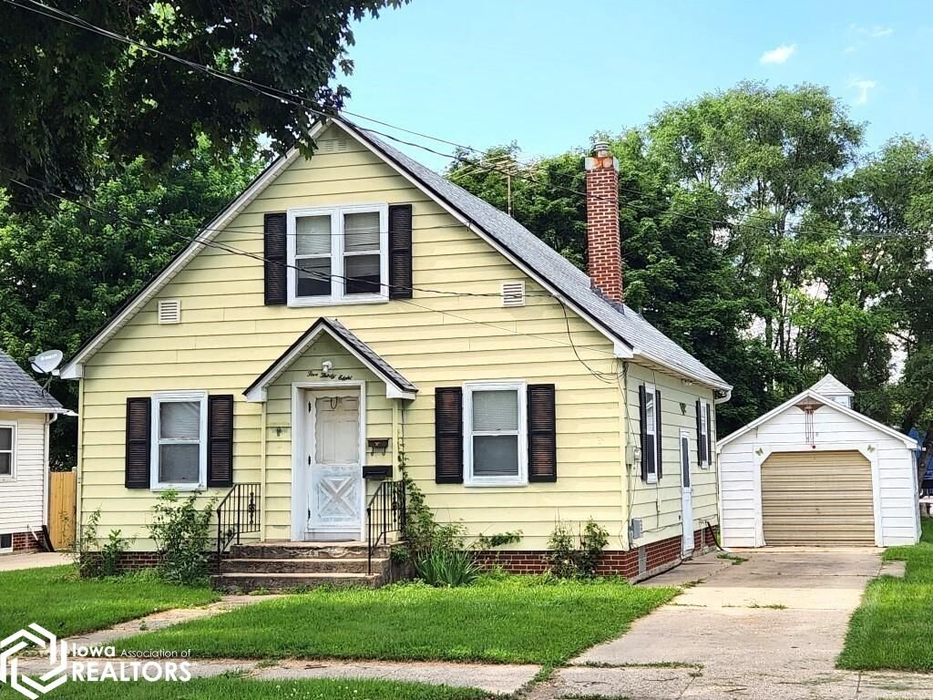 Property Photo:  538 12th Street  IA 50401 