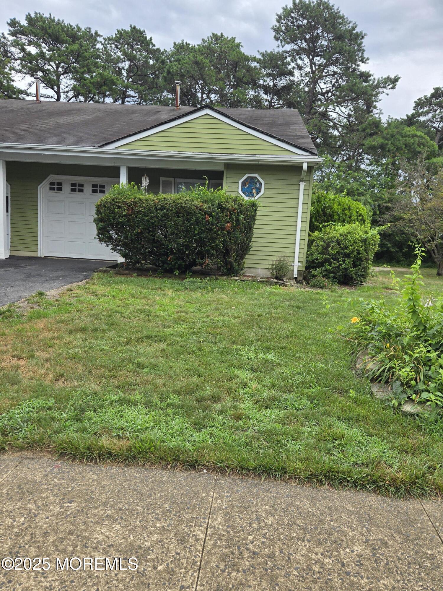 Property Photo: 33 Mariner Place NJ 08723