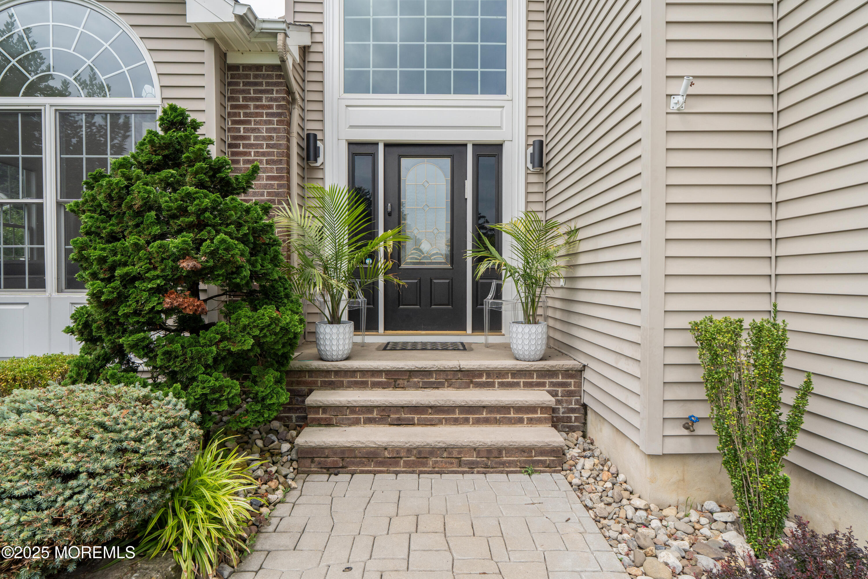 Property Photo:  95 Linden Avenue  NJ 07764 