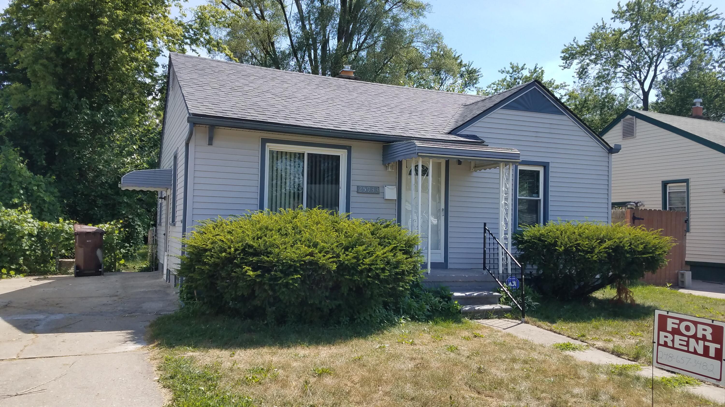 Property Photo: 25933 Norfolk Street MI 48141