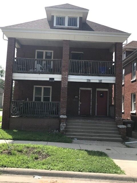 Property Photo:  602-604 Woodlawn Avenue  IL 61103 