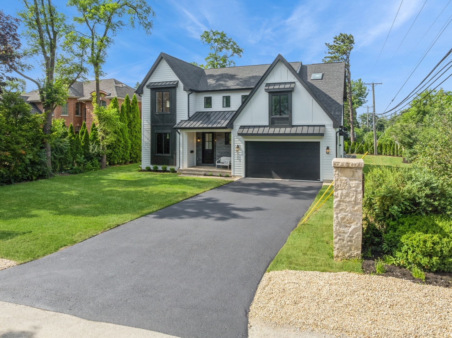 Property Photo: 900 Pleasant Lane IL 60025