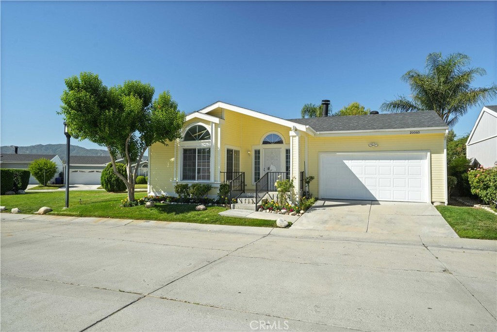 Property Photo: 20060 Canyon View Drive CA 91351