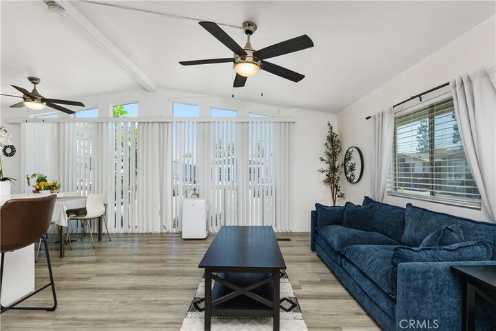 Property Photo:  327 W Wilson Street 49  CA 92627 