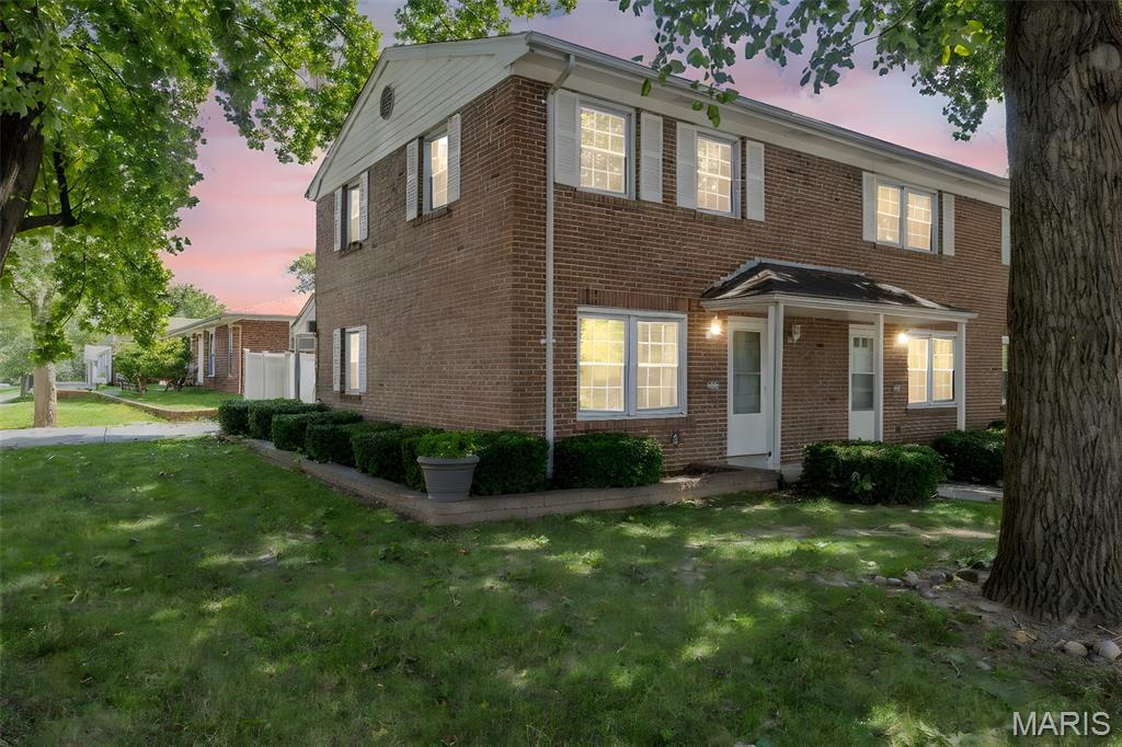 Property Photo: 2810 Mayer Drive 2810 MO 63301