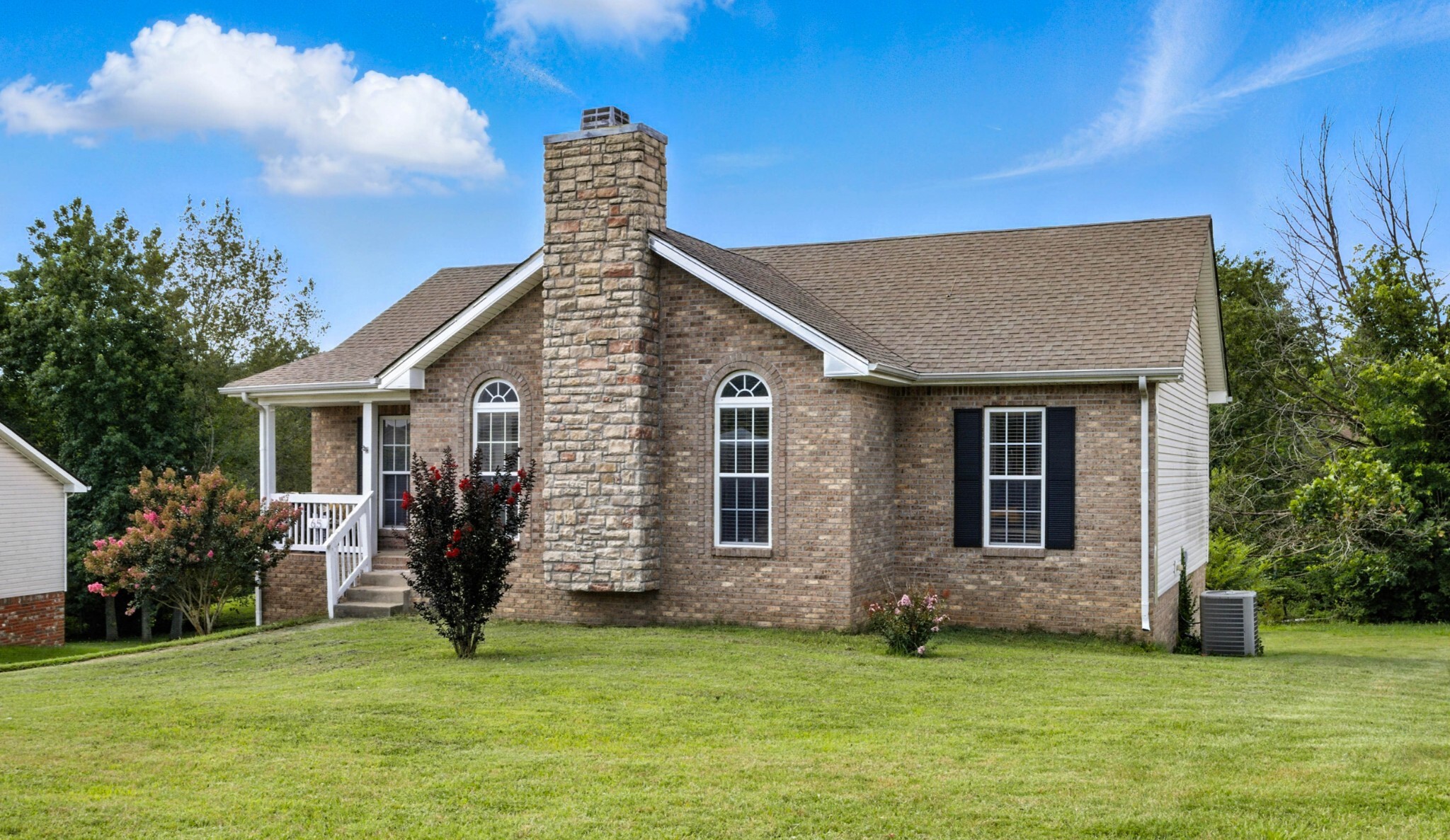 Property Photo: 65 West Dr TN 37040
