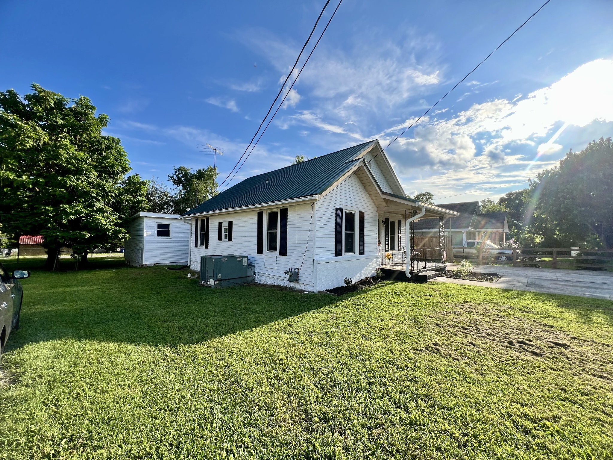 Property Photo: 314 Maplewood Dr TN 37160