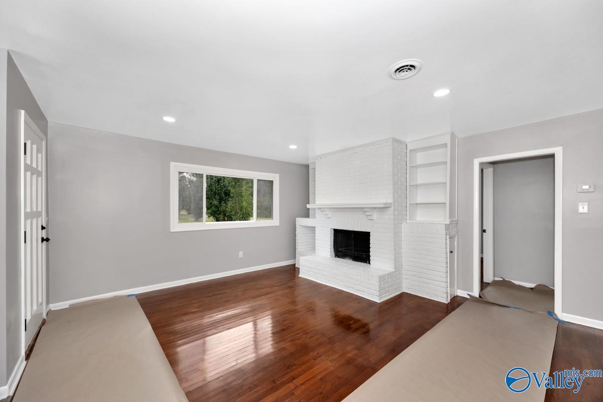 Property Photo: 215 NE Teague Road AL 35741