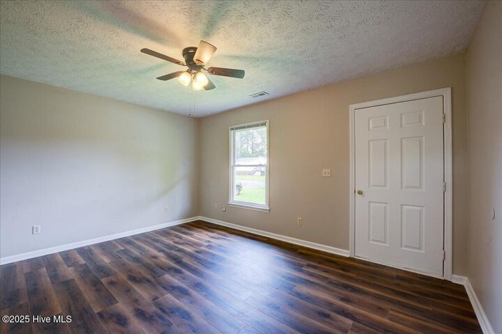 Property Photo: 910 Fort Totten Drive NC 28560
