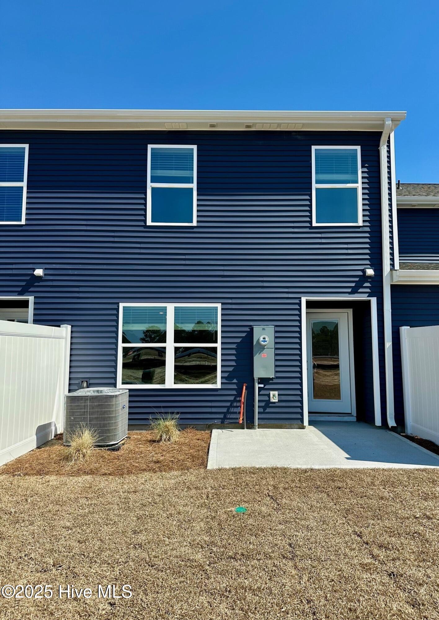 Property Photo: 6374 Cowslip Way Unit 181 NC 28451