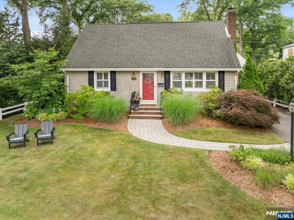 284 Eastside Avenue  Ridgewood NJ 07450 photo