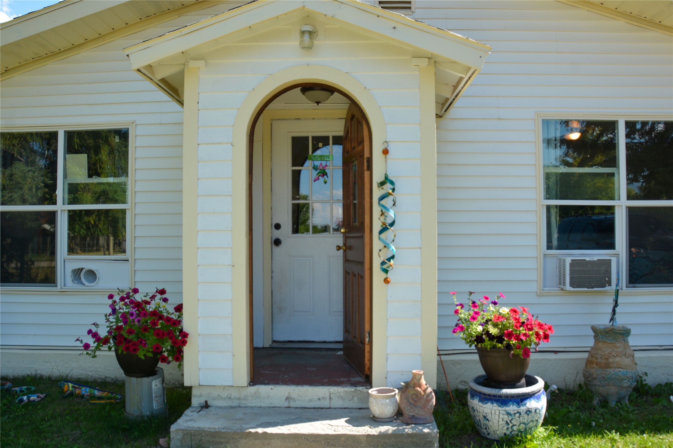 Property Photo: 819 E 2nd Street MT 59870