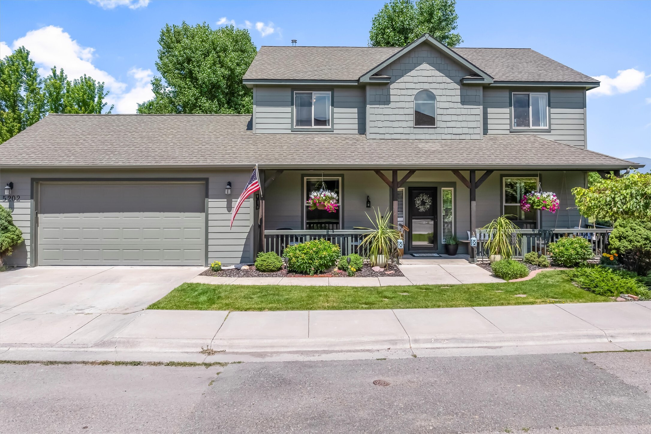 Property Photo: 5202 Dutton Court MT 59803