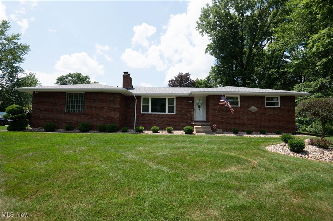 Property Photo: 1074 S Meridian Road OH 44509